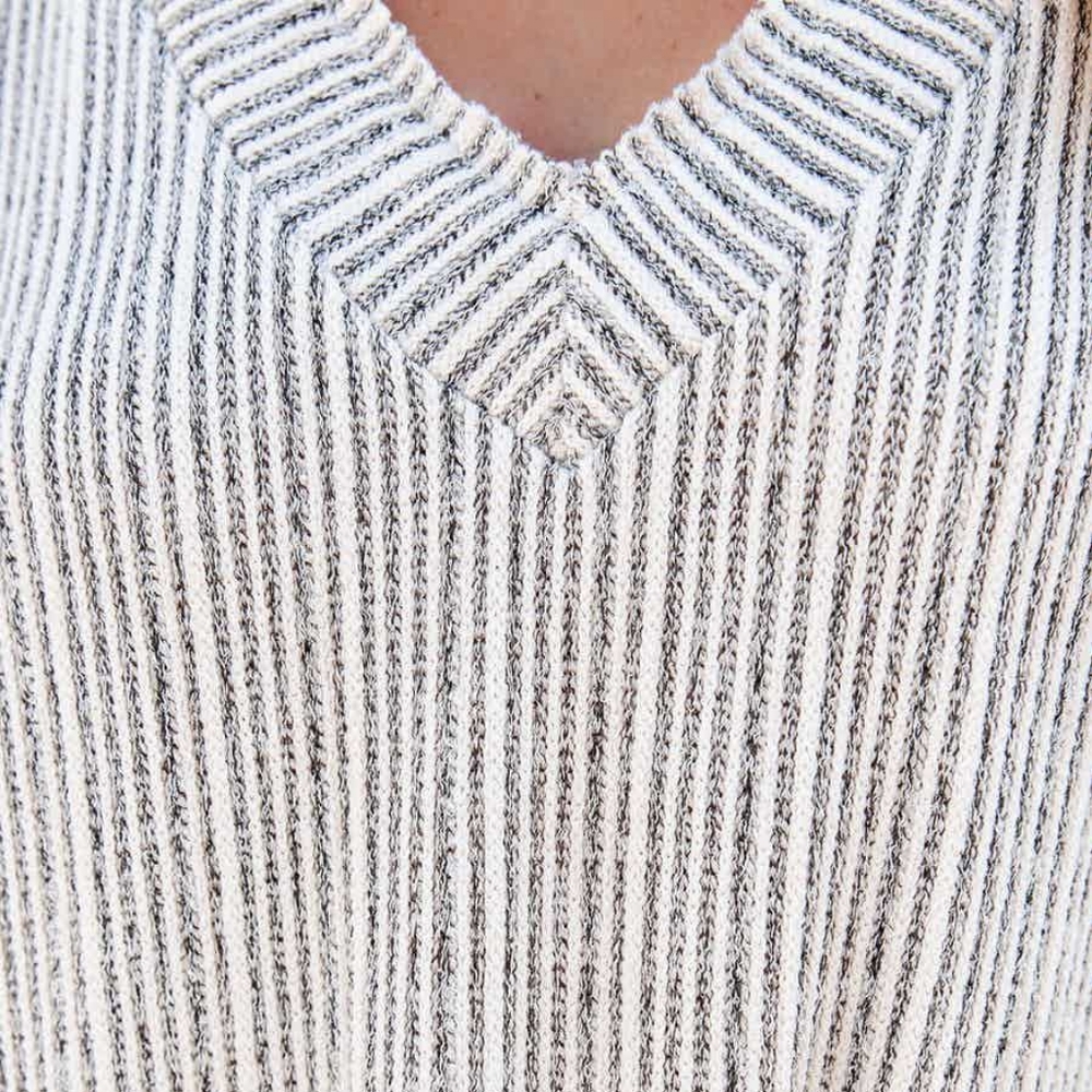 Vici Roza V-Neck Ribbed Knit Top - Ivory - Picture 5 of 10